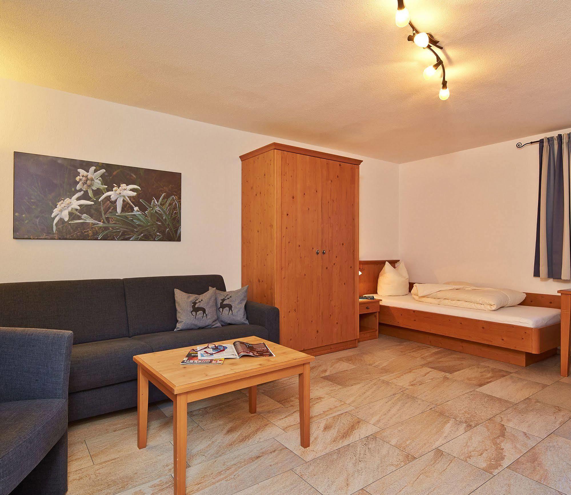 Appartements Schmalzerhof Gries im Sellrain Luaran gambar
